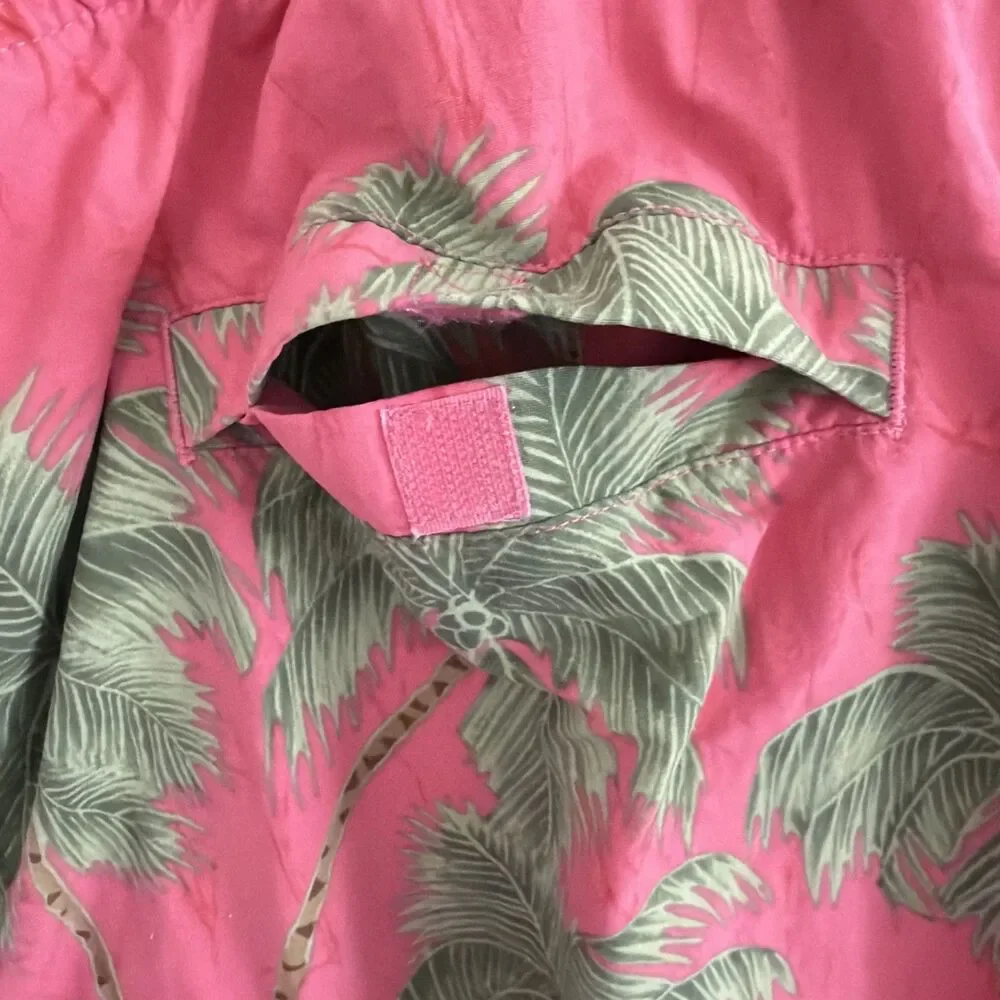 Tommy Bahama make statement